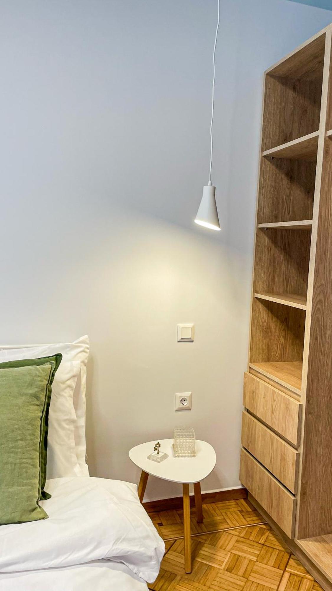 Apartment Near Metro + Port 피레아스 외부 사진